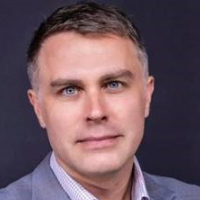 Dr. Patrick Nadol